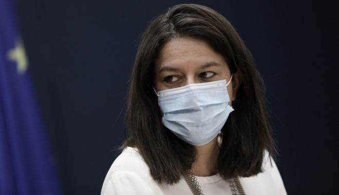 Μαζικές παραιτήσεις στο Υπουργείο Παιδείας – Καταγγέλλουν τη Νίκη Κεραμέως!