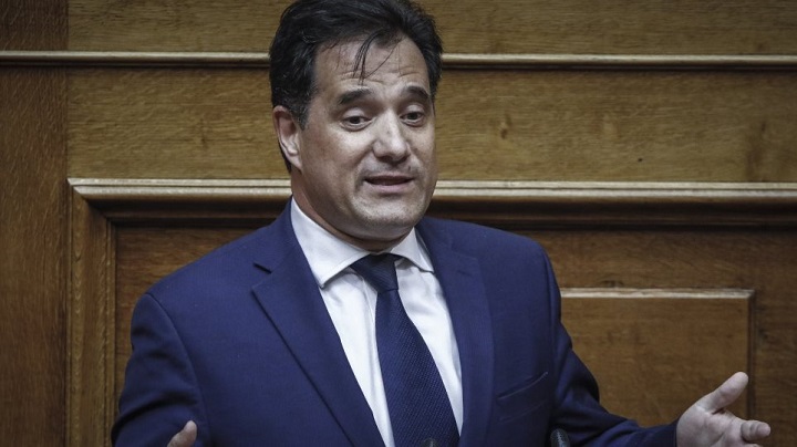 Άδωνις Γεωργιάδης: «Ποια ακρίβεια; Εμένα μου ζητάνε σέλφι στα σούπερ μάρκετ»