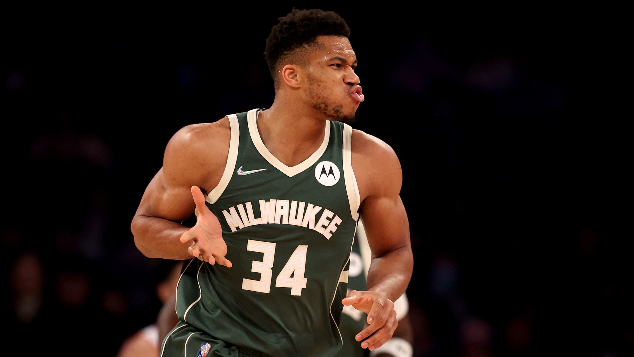 Ο Γιάννης Αντετοκούνμπο … τρέχει και στα δικαστήρια