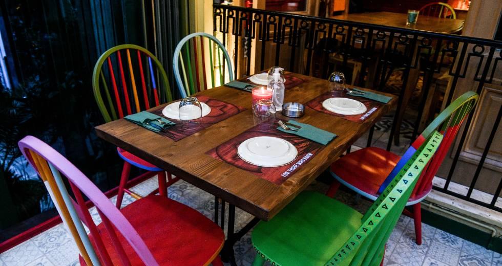 Πώς θα είναι με τα νέα μέτρα η εστίαση και τα σούπερ μάρκετ πριν τα Χριστούγεννα