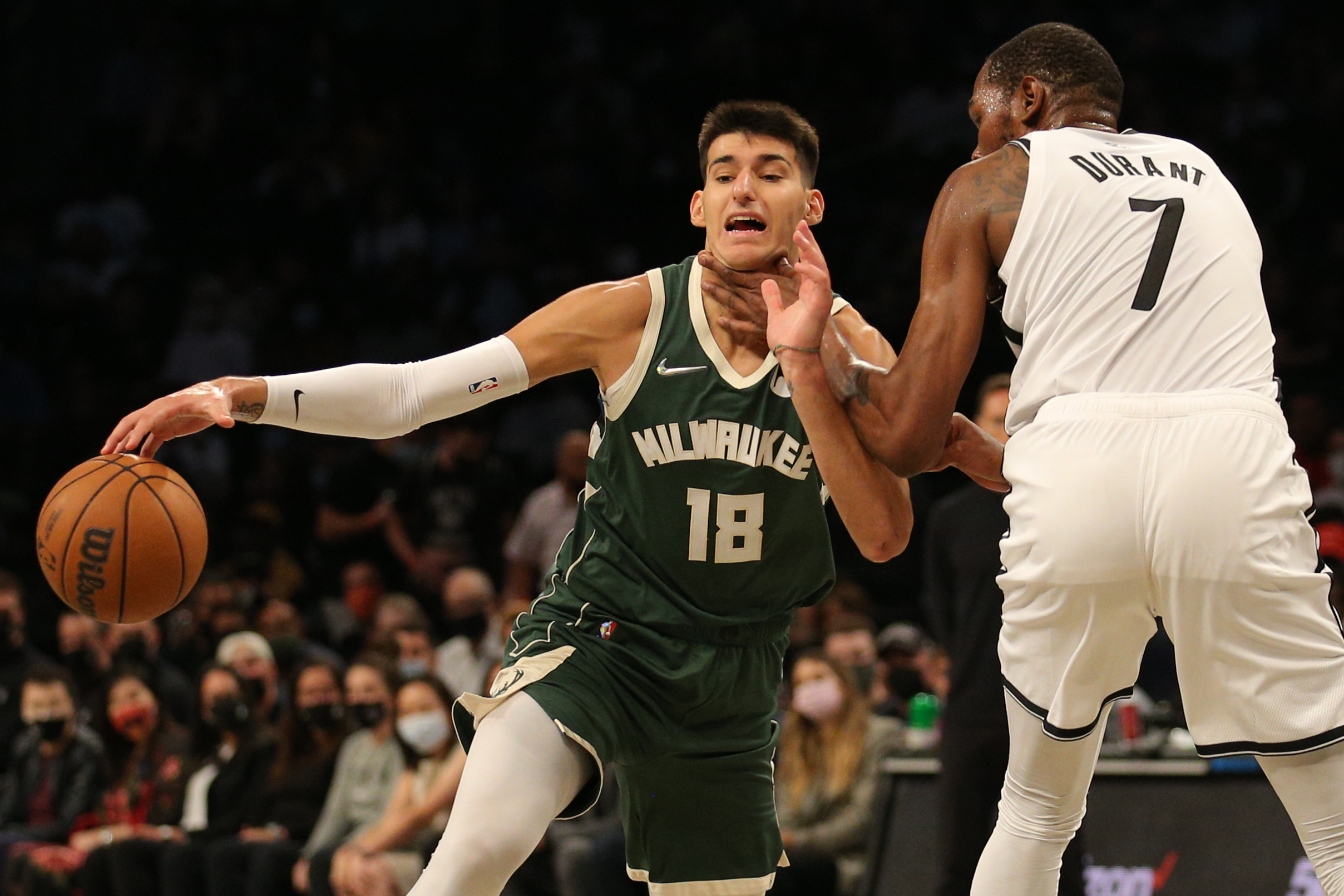 Παρελθόν από τους Μπακς ο Καλαϊτζάκης