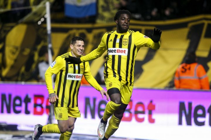 Άρης – Ιωνικός 1-0: Χάνει τις ευκαιρίες αλλά όχι πέναλτι