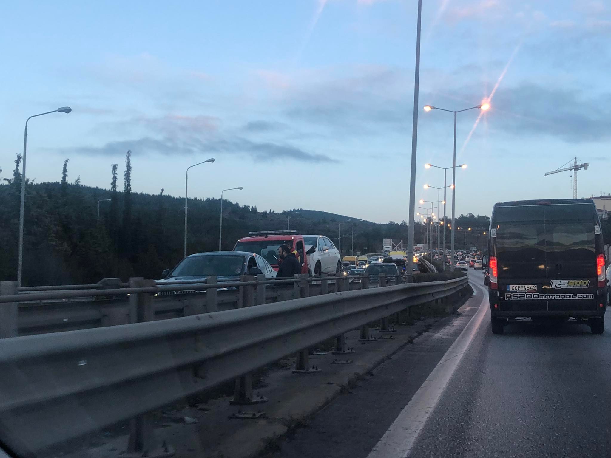 Μεγάλη καραμπόλα με 6 αυτοκίνητα στον περιφερειακό