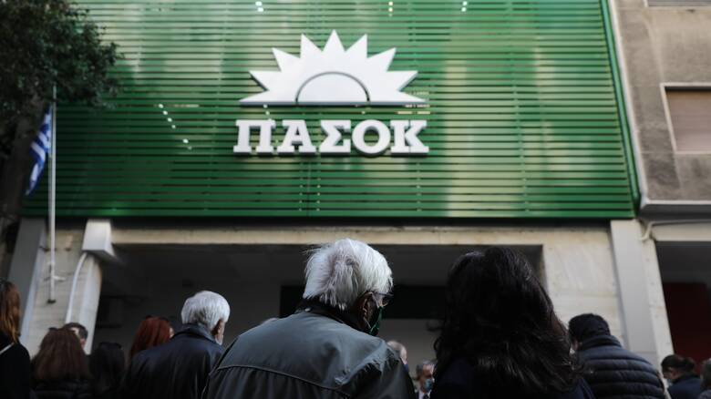 Ο φθαρμένος  πράσινος ήλιος και η χαραμάδα ελπίδας….