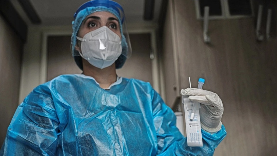 Θεσσαλονίκη: Μια ολόκληρη οικογένεια ξεκληρίστηκε μέσα σ’ ένα μήνα από τον κορονοϊό