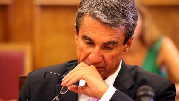 Ανδρέας Λοβέρδος: “Συνεχίζω με σεμνότητα και ενότητα”