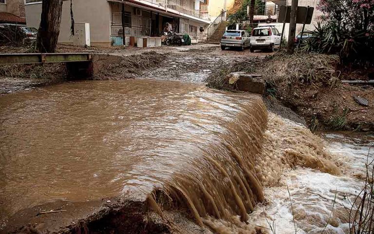 Σέρρες: Πλημμύρες λόγω υπερχείλισης  χειμάρρων