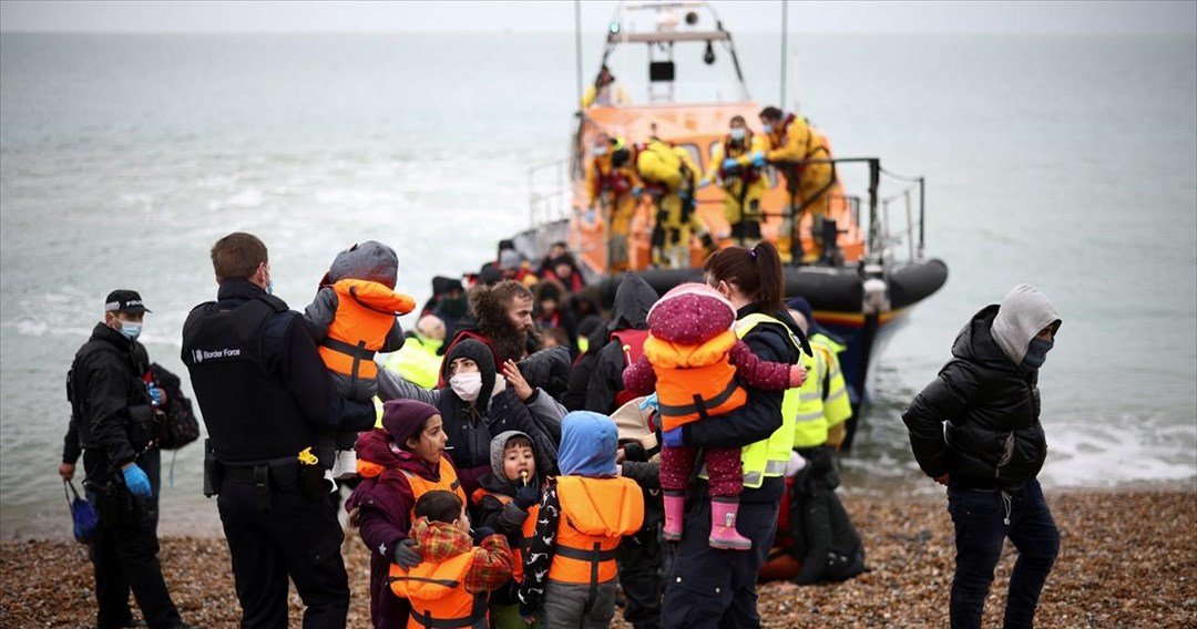 Μάγχη – Βρετανοί βουλευτές: Δεν είναι λύση οι επαναπροωθήσεις