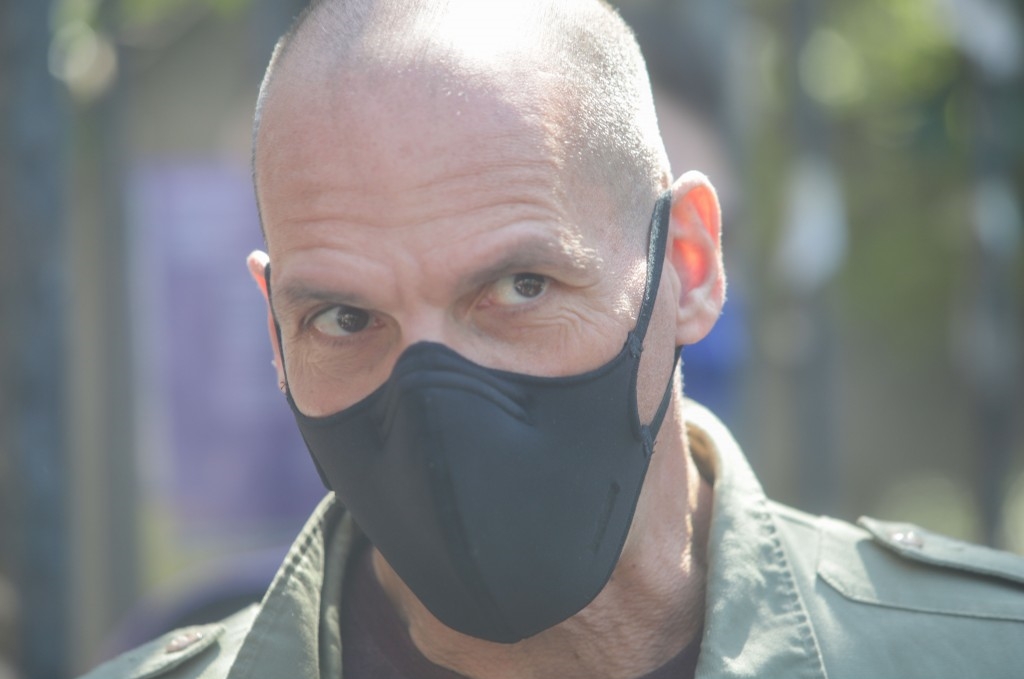 Βαρουφάκης,