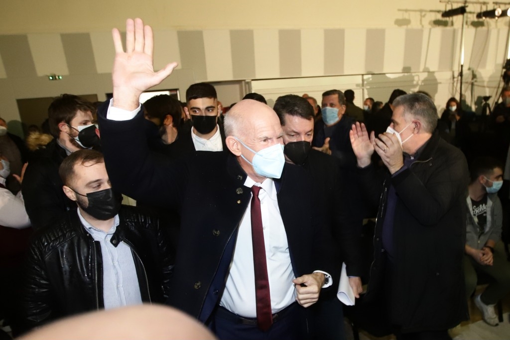 Νοθεία στον πρώτο γύρο καταγγέλλει ο Γιώργος Παπανδρέου