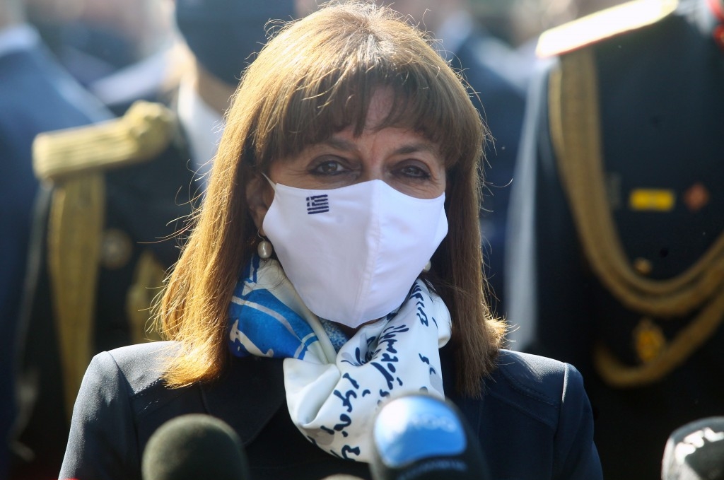 Σακελλαροπούλου,