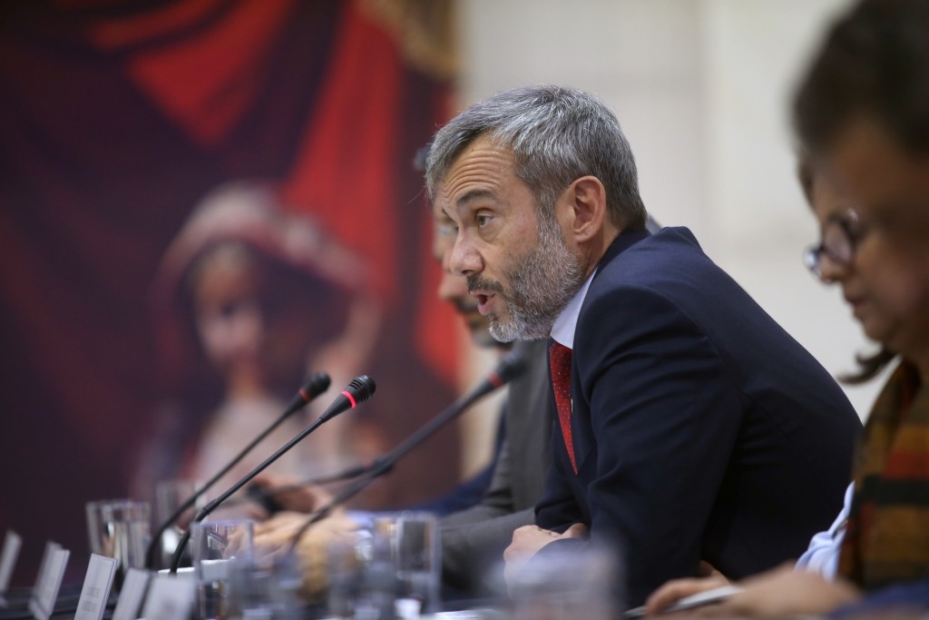 Κωνσταντίνος Ζέρβας, όπως λέμε Ράζβαν Λουτσέσκου