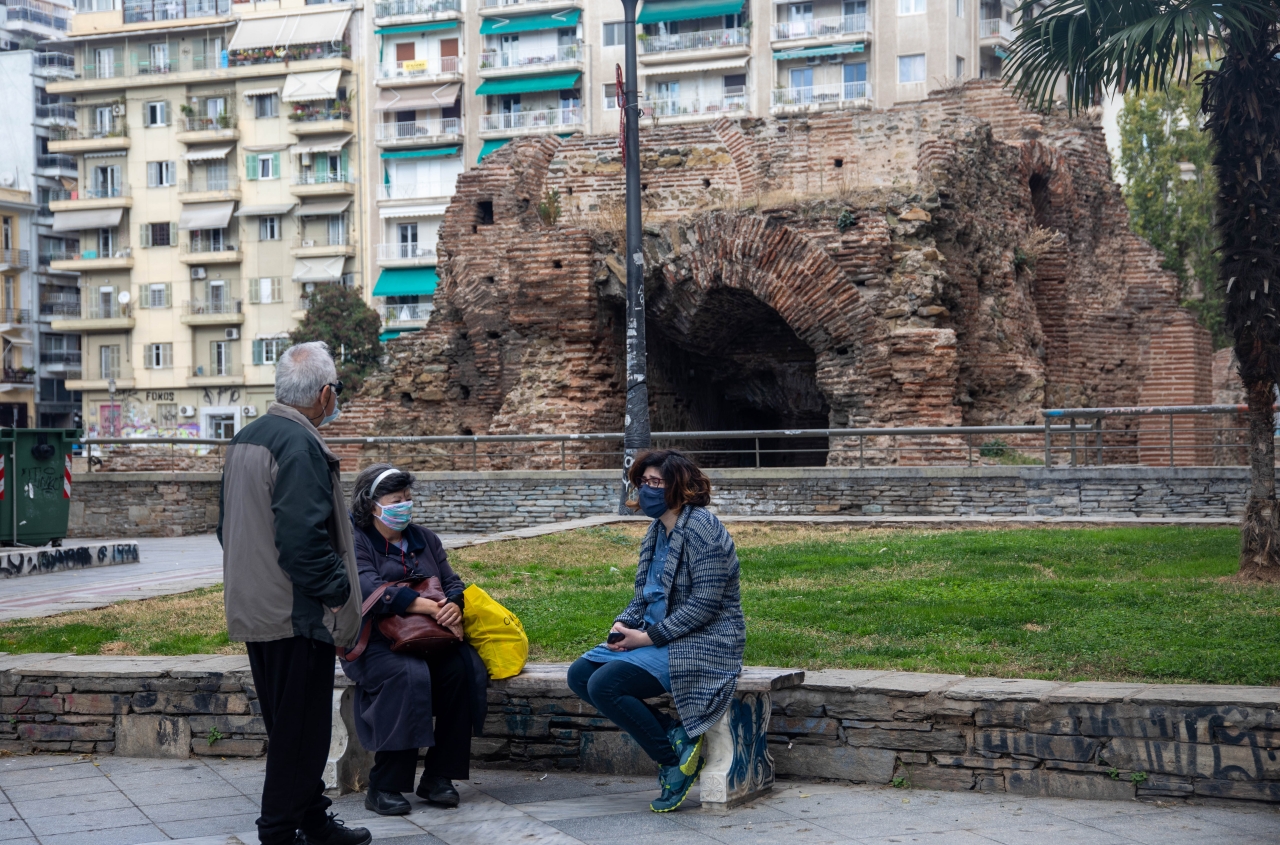 Καπραβέλος, Παγώνη,