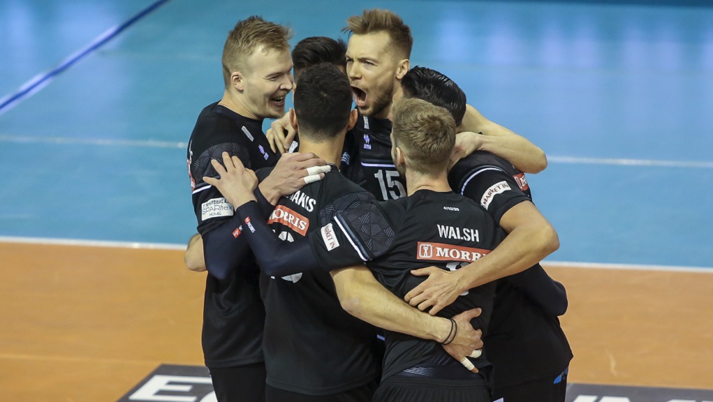 «Οδοστρωτήρας» ΠΑΟΚ, πήρε το ντέρμπι και «πάτησε» κορυφή