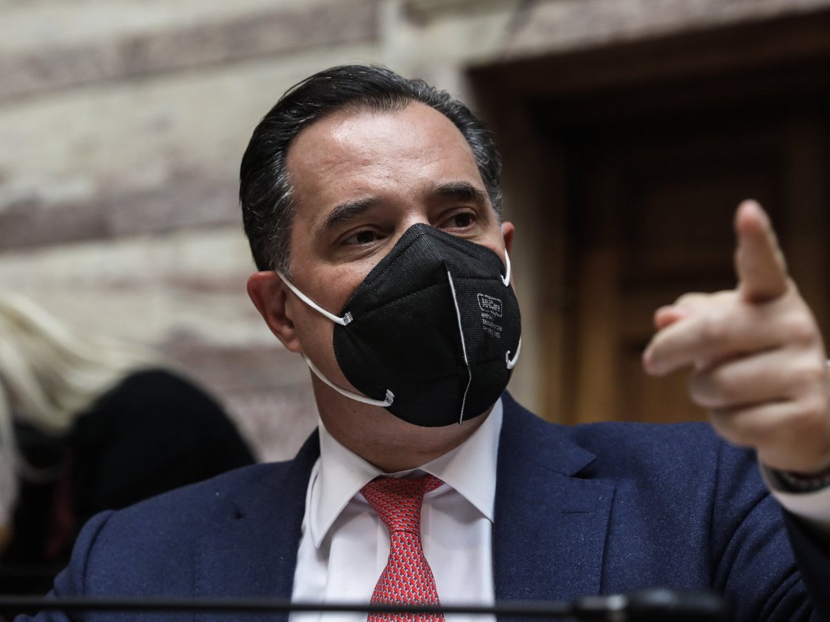 Έντονη διαμάχη Γεωργιάδη – Βίτσα: «Θα μου ζητήσετε συγγνώμη για τη Novartis;»