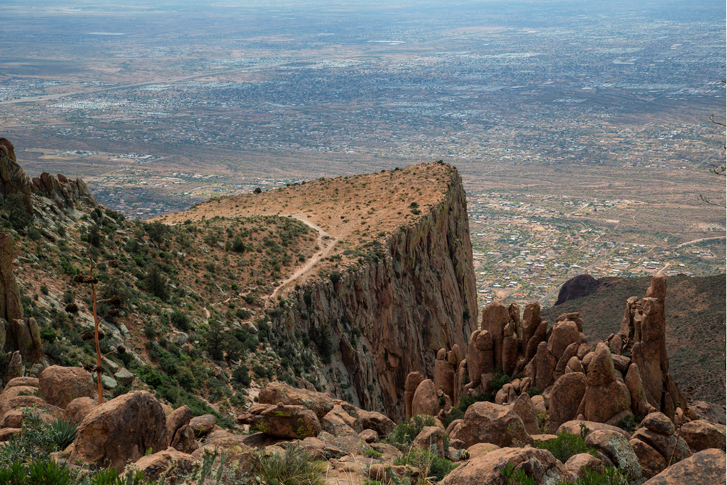 Τραγωδία: Ορειβάτης έπεσε στο κενό για μια φωτογραφία