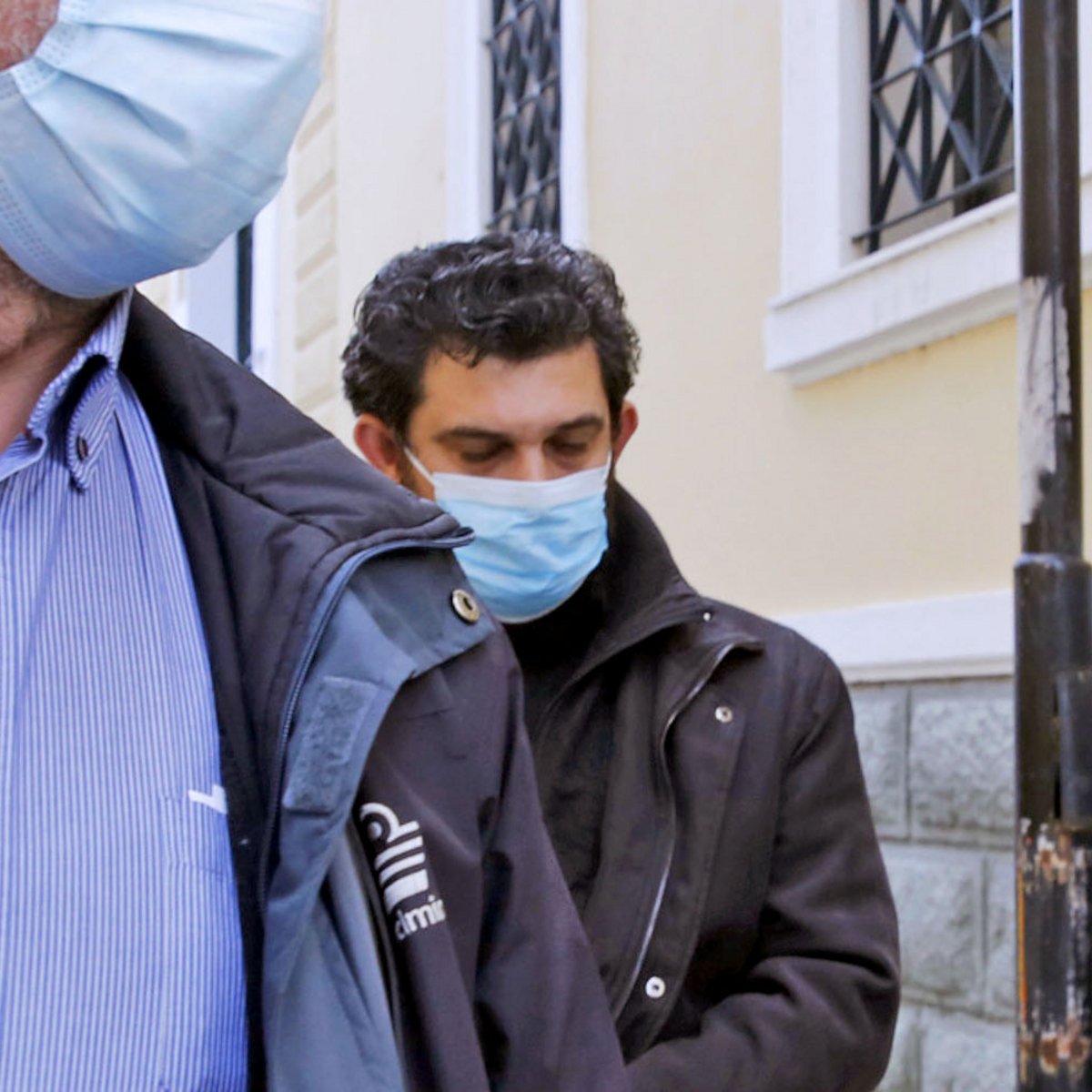 Βιασμός ανήλικης από τον ιερέα: Έβαλαν τα κλάματα οι αστυνομικοί από τις περιγραφές της μαθήτριας (vid)