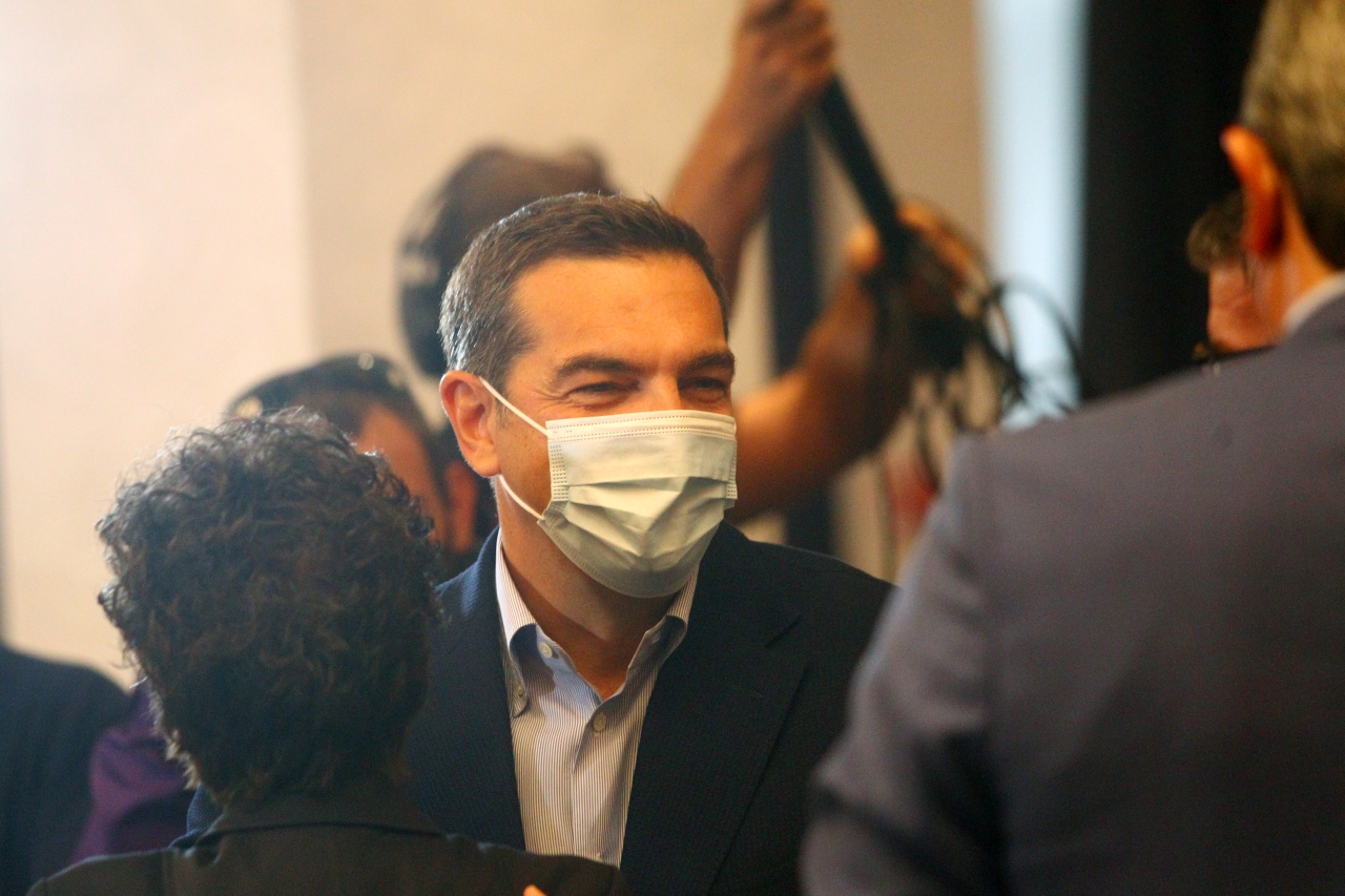 Τσίπρας: Το μέτωπο μας είναι ο Μητσοτάκης