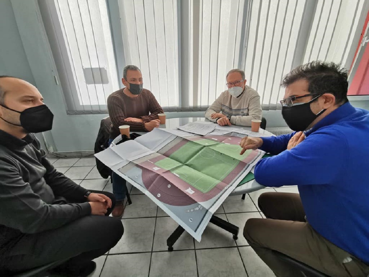 Yπογράφηκε η σύμβαση για κατασκευή γηπέδου στην Πολίχνη