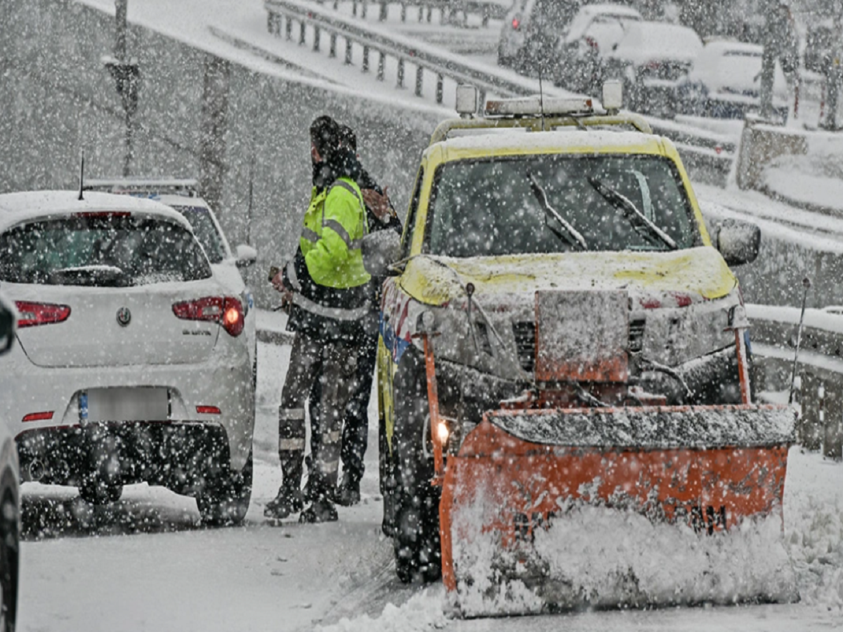 Μπλόκο από το Υπουργείο Μεταφορών στις αποζημιώσεις για την κακοκαιρία