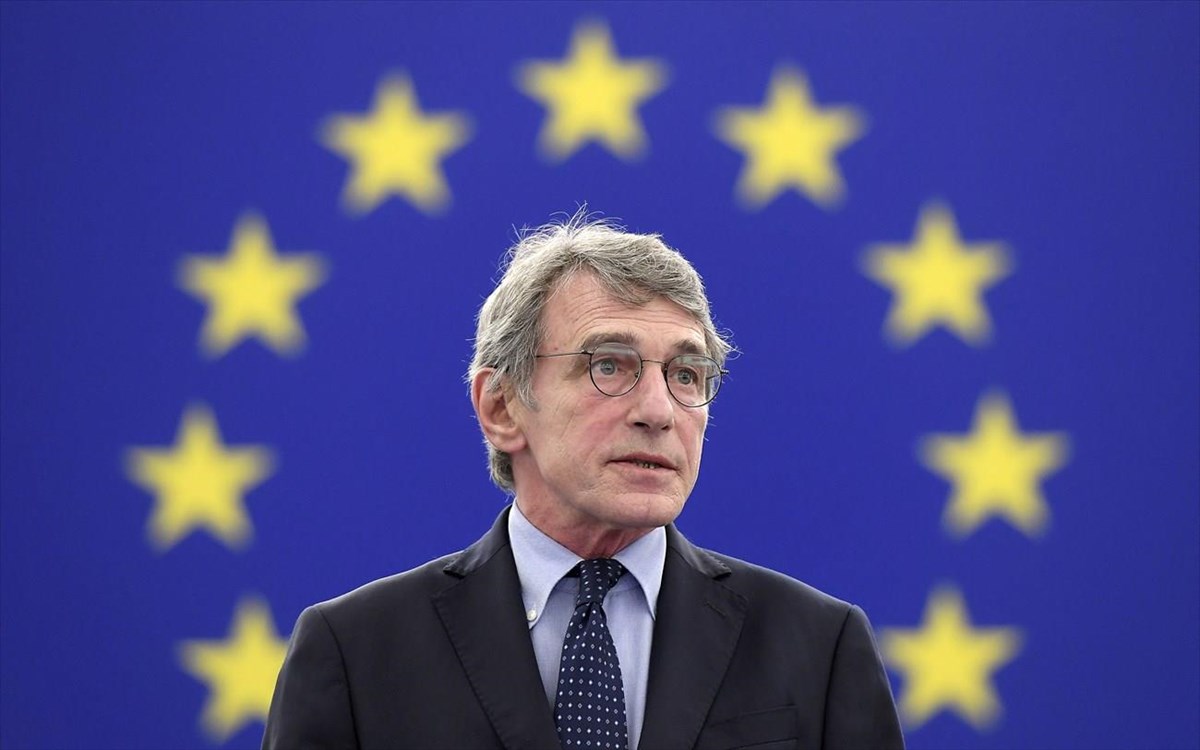 Σασόλι: Δημοσία δαπάνη η κηδεία του, σε λαϊκό προσκύνημα η σορός του