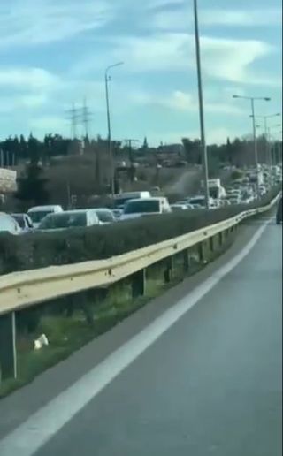 Ατύχημα στον περιφερειακό Θεσσαλονίκης (vid)