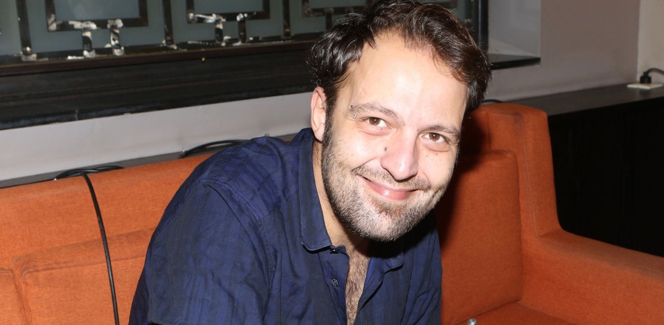 Αύγουστος Κορτώ: “Ξεσπά” για την αυτοκτονία του πατέρα στα Δωδεκάνησα