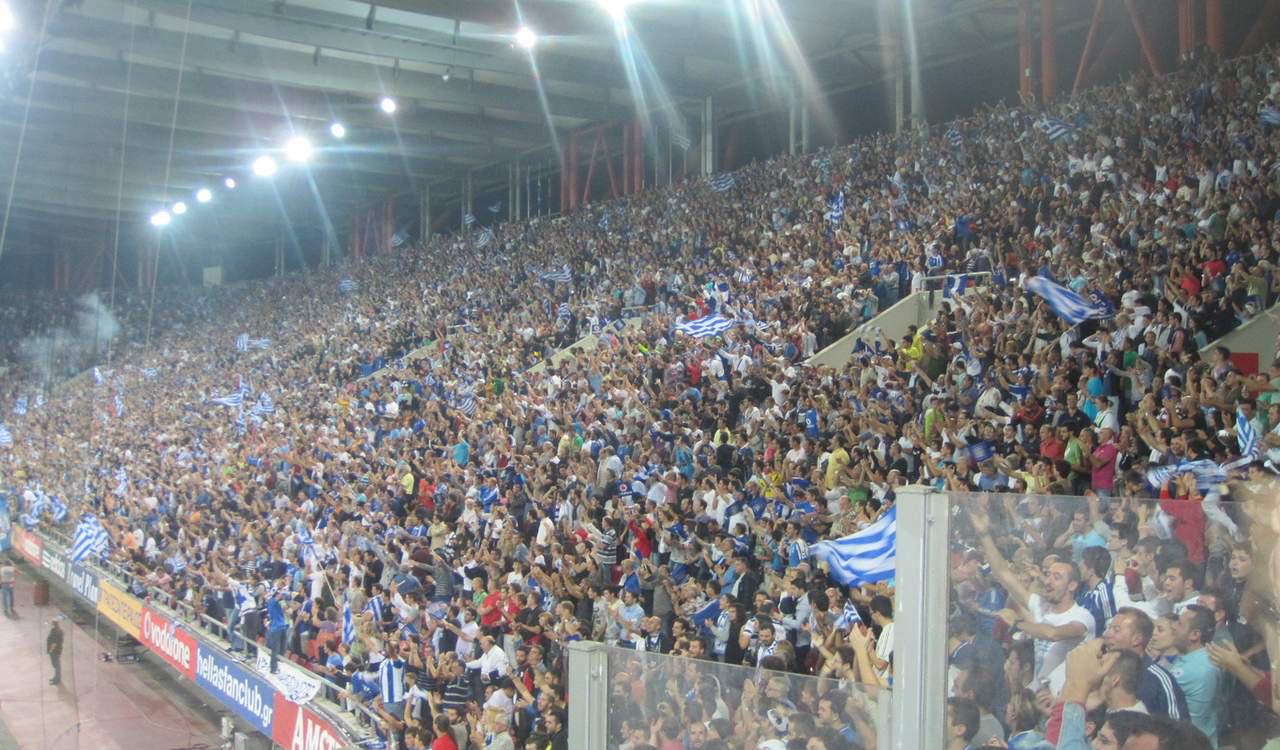 Κυβέρνηση – γήπεδα: Απαγόρευση της κουκούλας στους οπαδούς!