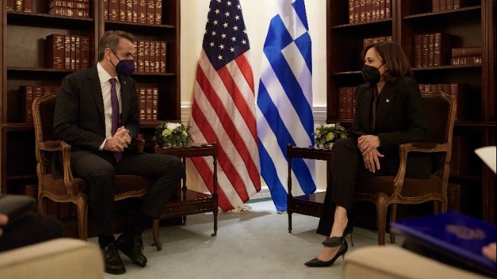 Συνάντηση Μητσοτάκη – Καμάλα Χάρις: Τι συζήτησαν