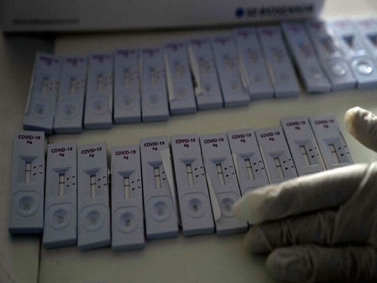 Κορονοϊός: Το 32% στο σύνολο των κρουσμάτων είναι ηλικίας 4-18 ετών