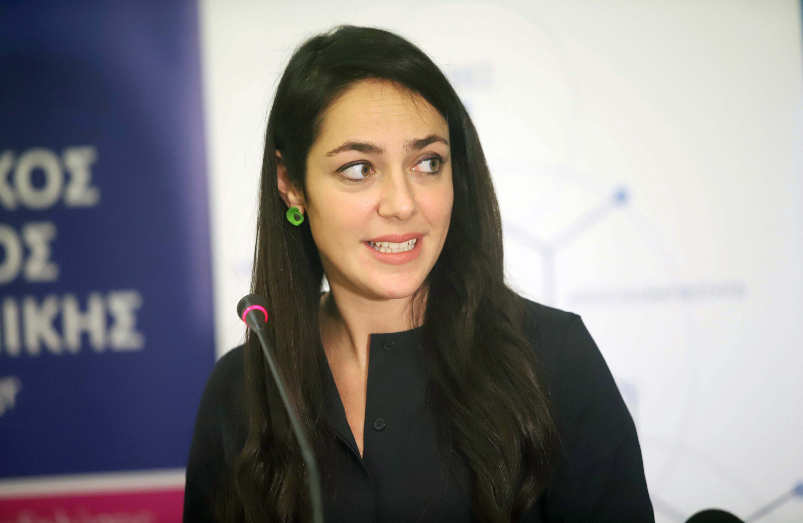 Mιχαηλίδου: Ένταξη των ασυνόδευτων ανηλίκων στο Εθνικό Σύστημα Αναδοχής και Υιοθεσίας