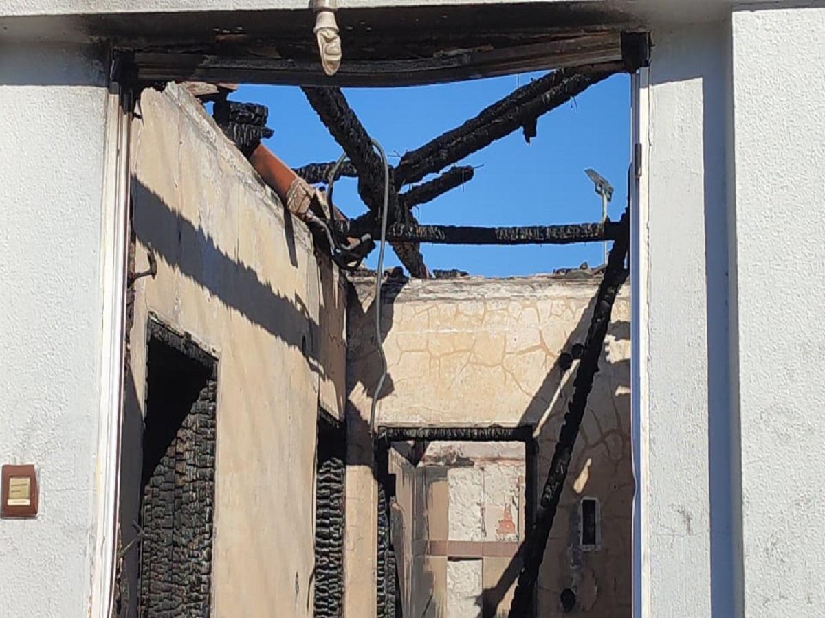 Θεσσαλονίκη: Μητέρα με δύο παιδιά κάηκαν ζωντανοί στο σπίτι τους (φωτο+vid)