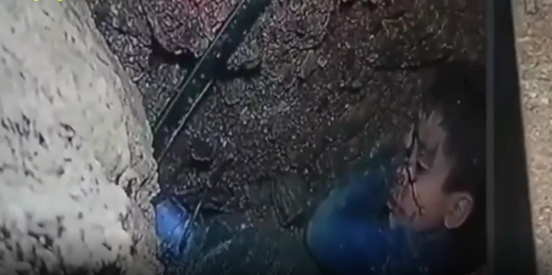 Δραματική επιχείρηση για τη διάσωση παιδιού που έπεσε σε πηγάδι 32 μέτρων