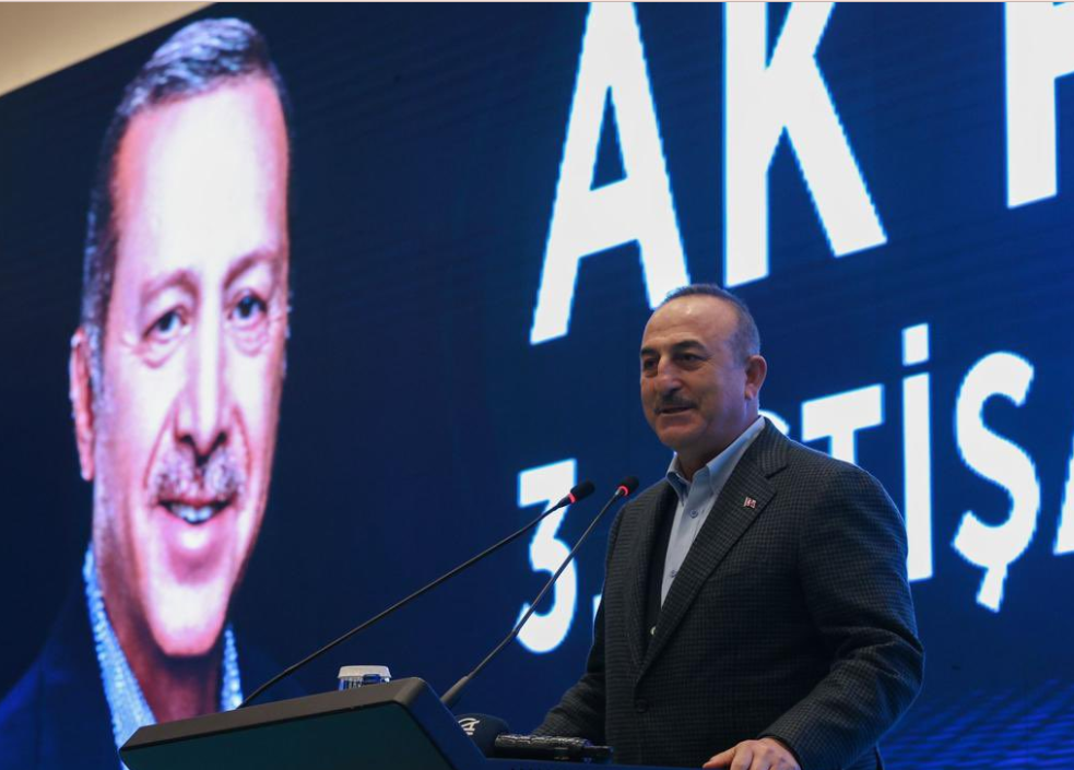 Θετικός στον κορονοϊό ο Μεβλούτ Τσαβούσογλου
