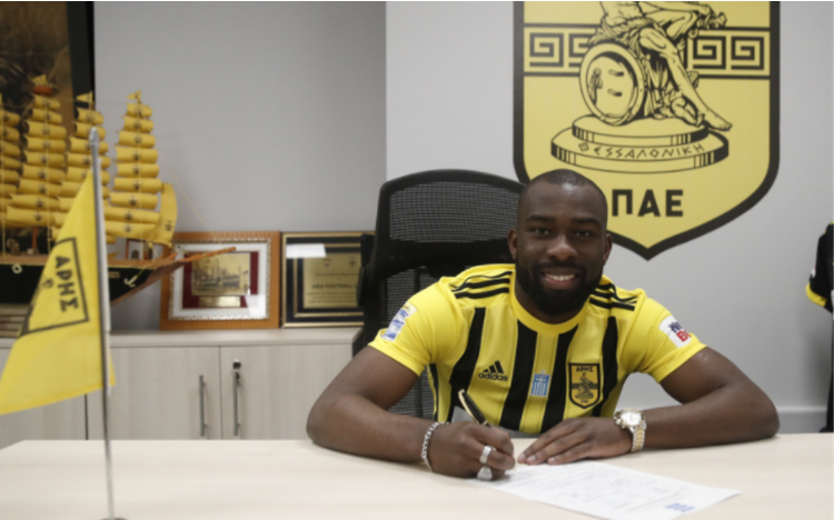 Άρης:  Υπέγραψε για 2,5 χρόνια ο Εμπακατά