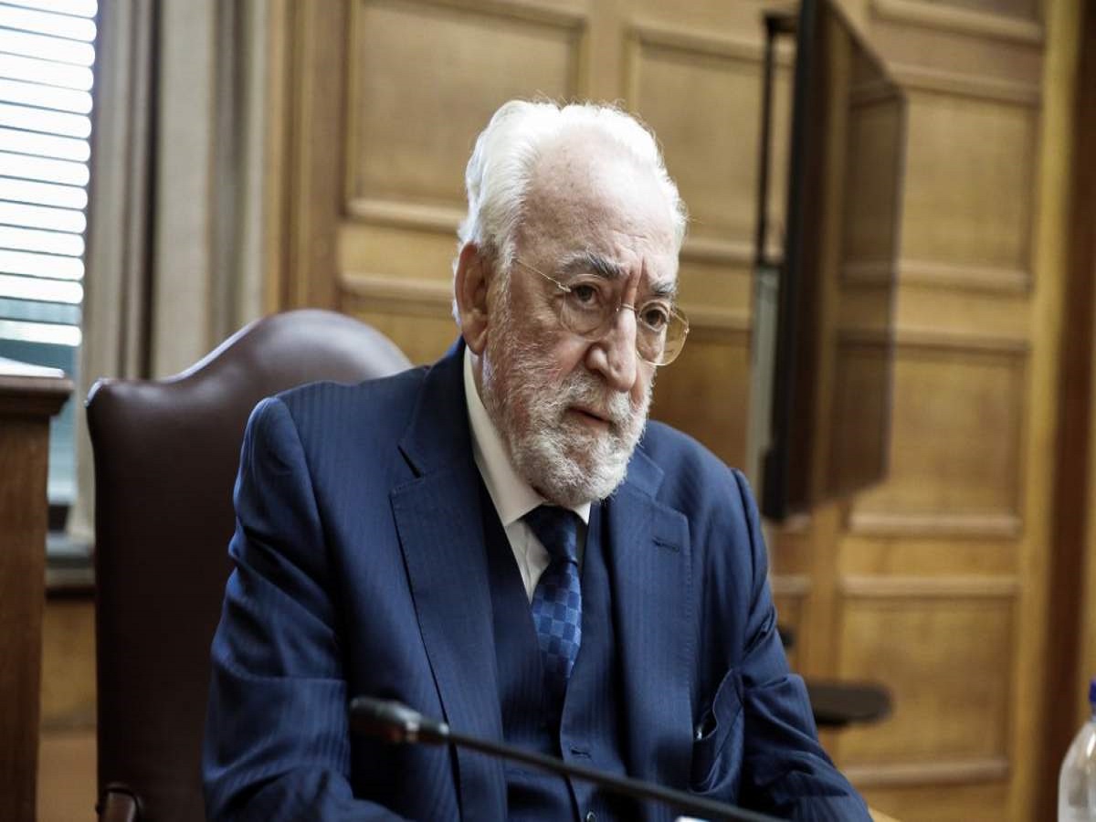 Ολοκληρώθηκε η απολογία Καλογρίτσα για τις τηλεοπτικές άδειες