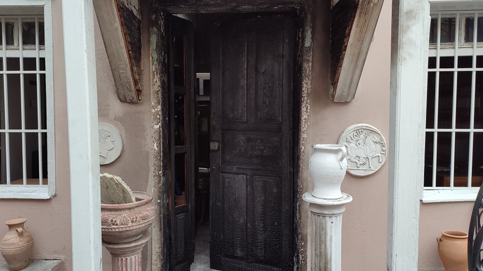 Επίθεση με γκαζάκια στην Ανω Πόλη: Τα στοιχεία φέρνουν νέες συλλήψεις