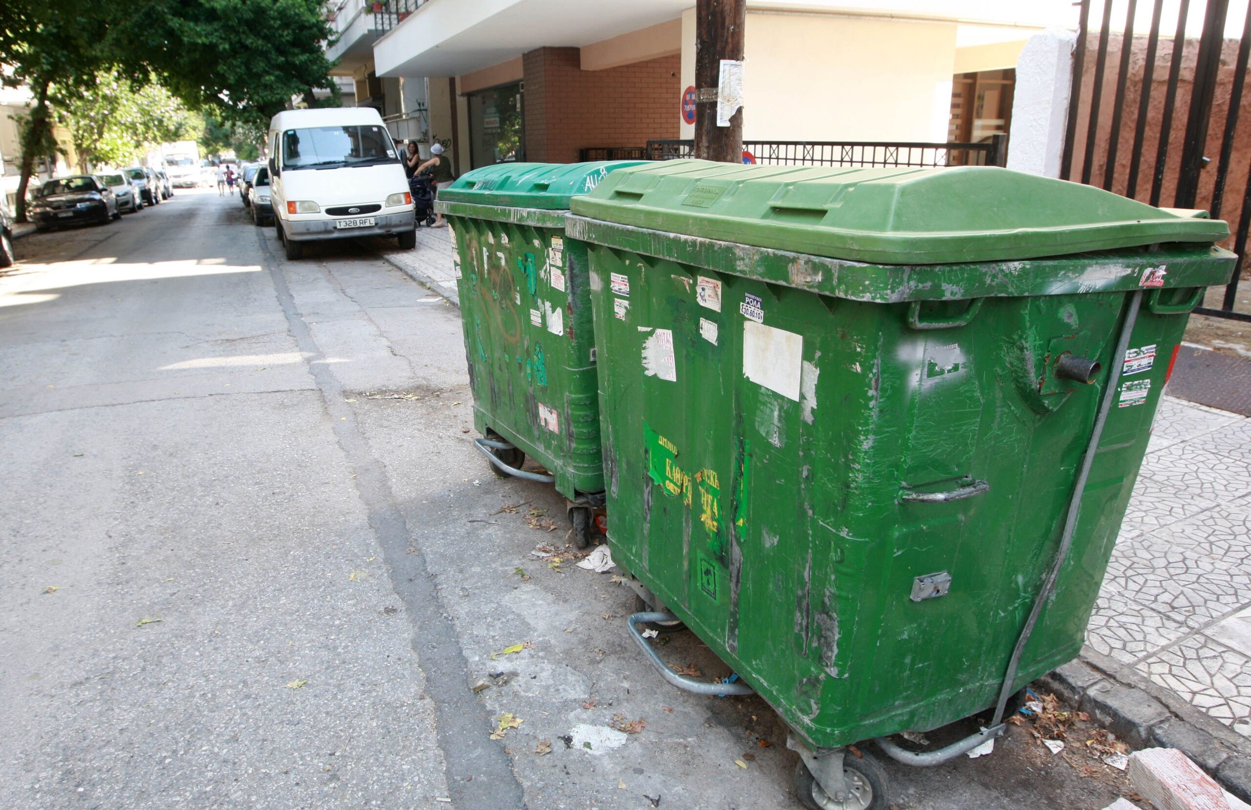 Έκκληση στους πολίτες να μη ρίχνουν αναμμένα κάρβουνα και στάχτες στους κάδους