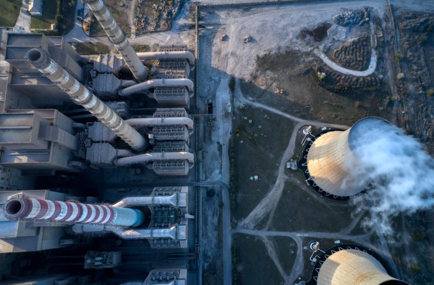 Συναγερμός στο οικονομικό επιτελείο: Στα 235,5 ευρώ ανά μεγαβατώρα η τιμή της ηλεκτρικής ενέργειας