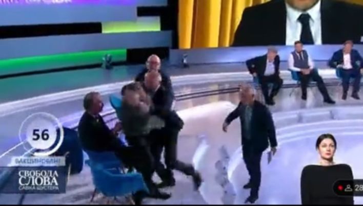 Ουκρανία: Δημοσιογράφος χαστούκισε βουλευτή στον αέρα εκπομπής! (vid)