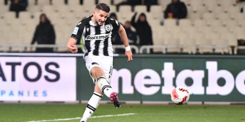ΑΕΚ – ΠΑΟΚ 0-1: Πήρε «διπλό» με «βράχο» Βαρέλα και σκόρερ Τσόλακ!
