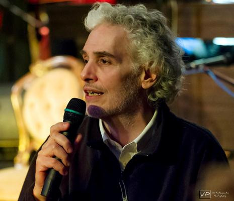 Πέθανε ο ραδιοφωνικός παραγωγός Νίκος Αϊβαλής