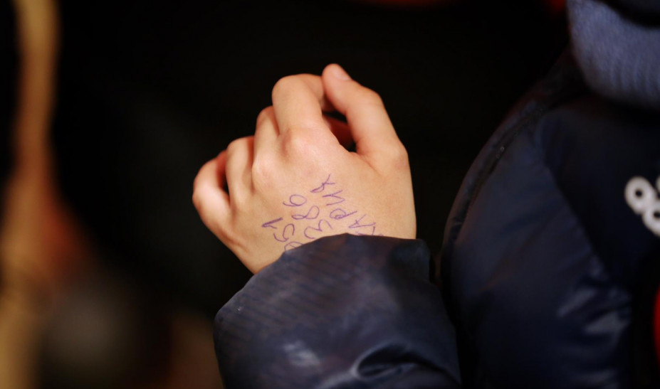 Συγκλονιστικές εικόνες: 11χρονος πέρασε μόνος του τα σύνορα της Σλοβακίας