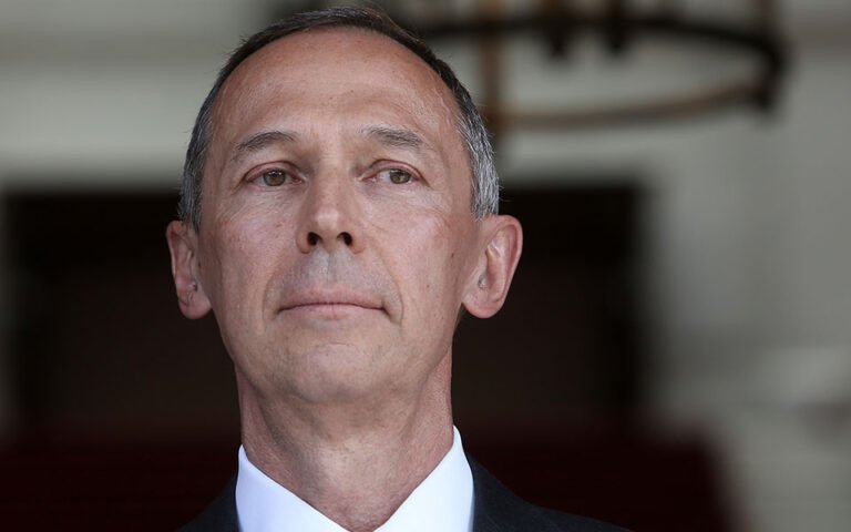 Ρώσος πρέσβης: «Επικίνδυνη η προμήθεια όπλων στην Ουκρανία από την Αθήνα»