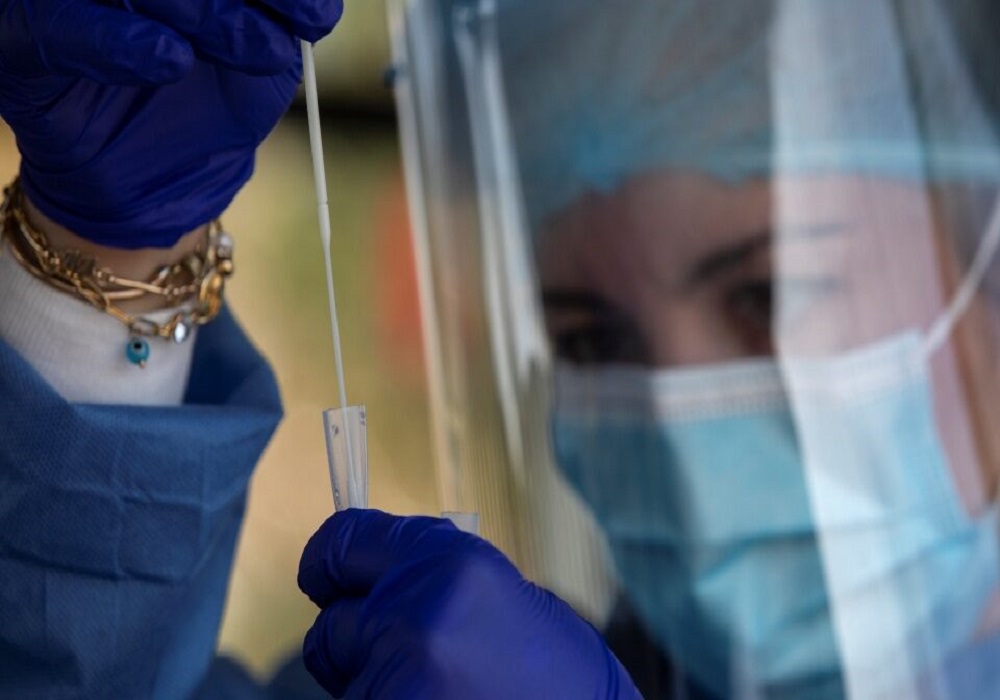 Ψαλτοπούλου: Ποιοι κινδυνεύουν περισσότερο να νοσήσουν βαριά από κορονοϊό (VIDEO)