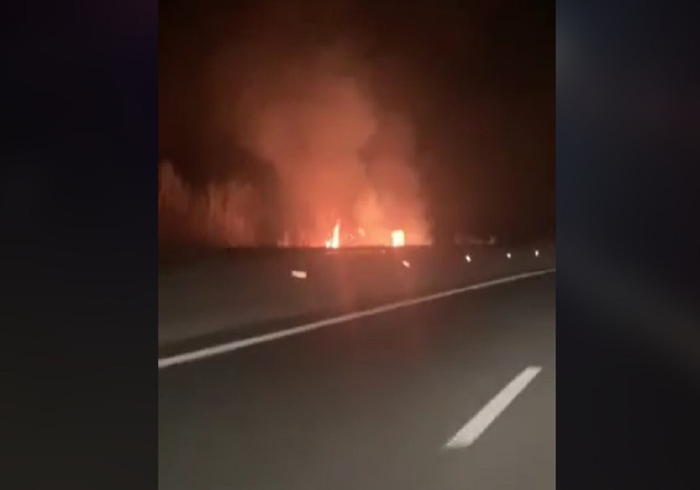 Φωτιά στην Εθνική Οδό Θεσσαλονίκης – Βέροιας (vid)