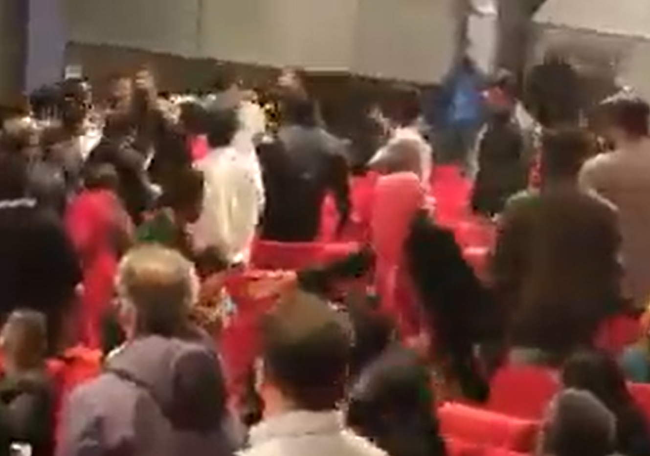 Άγριο ξύλο σε εκδήλωση της πρεσβείας του Μπαγκλαντές στην Ελλάδα (video)