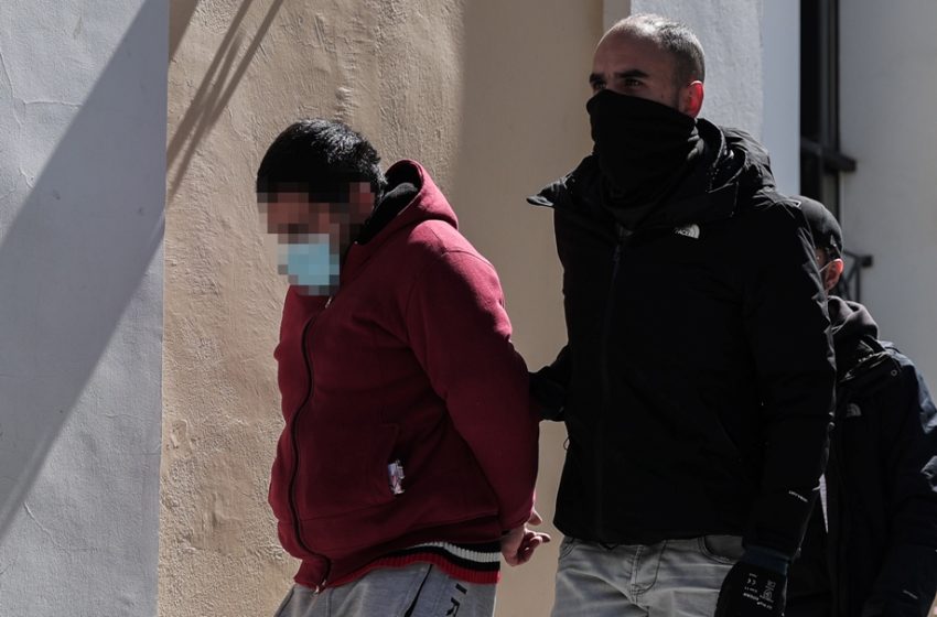 «Άμα ουρλιάξεις, θα σε σφάξω» – Σοκάρει η κατάθεση της 18χρονης μπέιμπυ σίτερ που έπεσε θύμα βιασμού