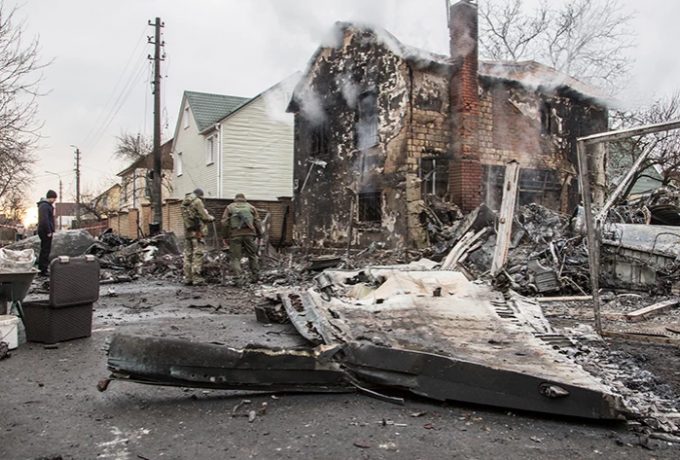 Μποϊκοτάζ από διπλωμάτες σε ομιλία Λαβρόφ – Καταγγελίες για βόμβες διασποράς και θερμοβαρικές από Ρωσία (vids)