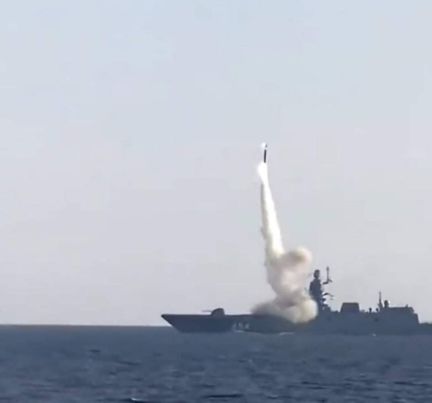 Η Ρωσία στέλνει μήνυμα στην Δύση με υπερηχητικό πυρηνικό πύραυλο (vid)